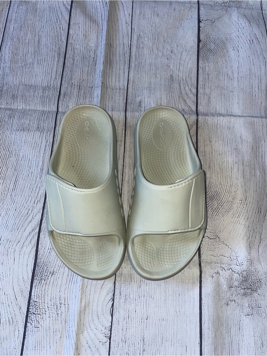 OOFOS Cream Recovery Slide Sandals main image 7